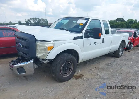 2011 Ford F-250 Xl z USA, uszkodzony, nr VIN 1FT7X2A66BEC37414
